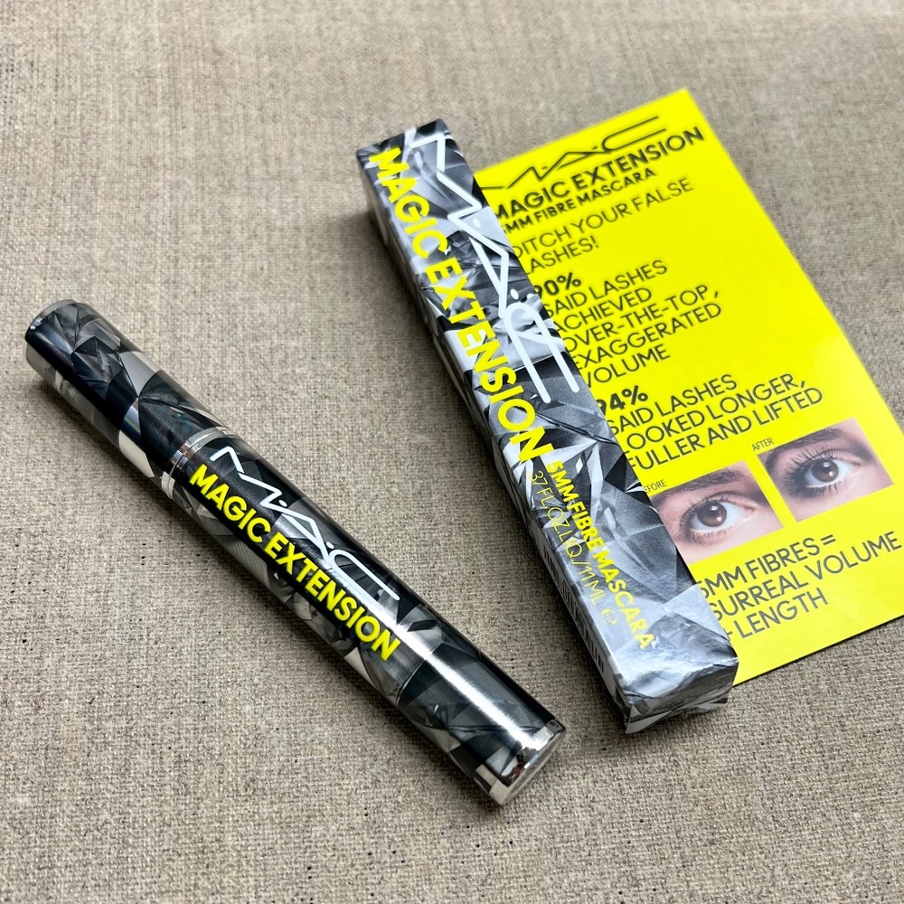 ❤️ MAC Magic Extension 5mm Fibre Mascara in Extensive Black